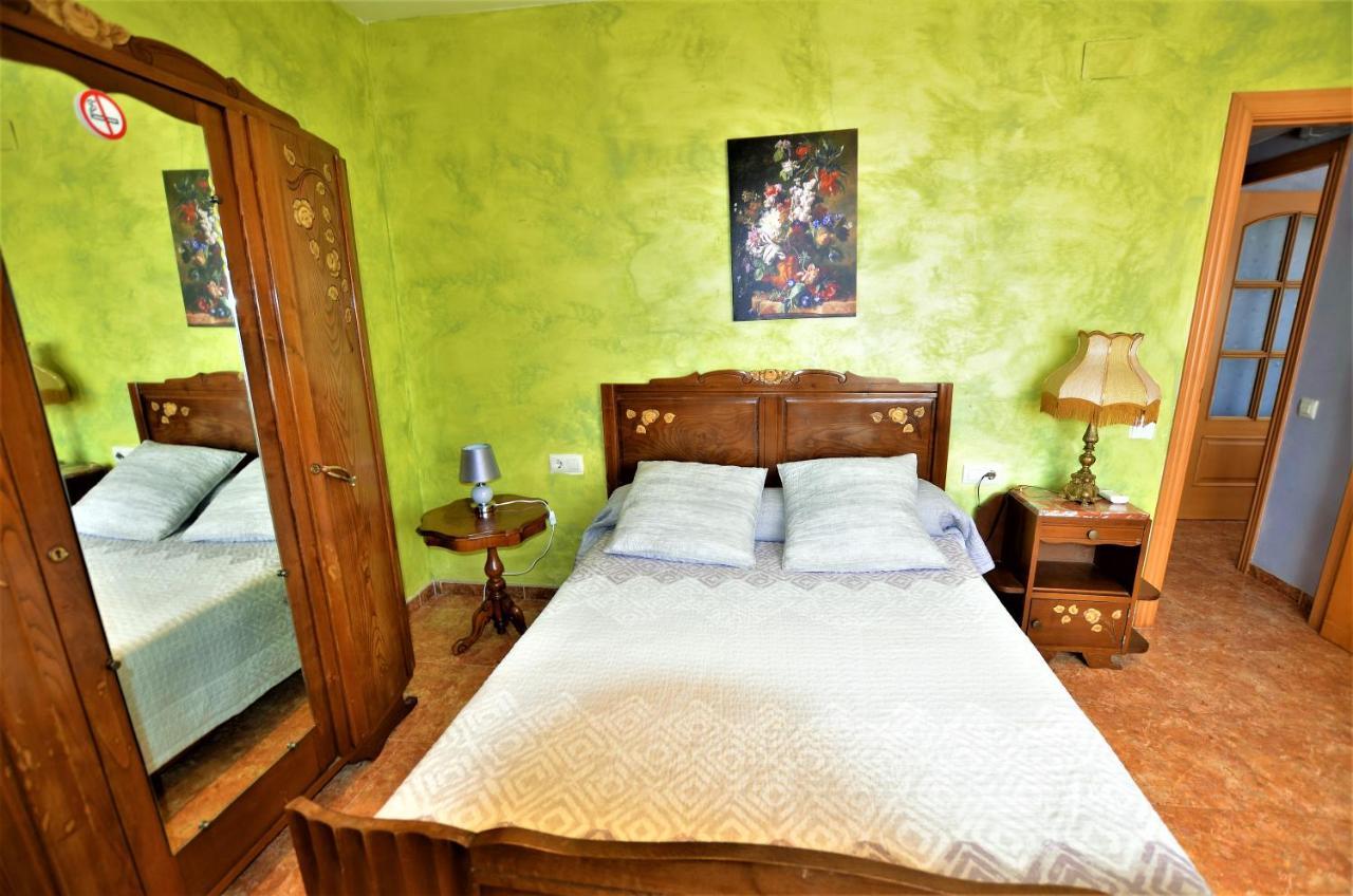 Villa Olombel Massanet De La Selva Bagian luar foto