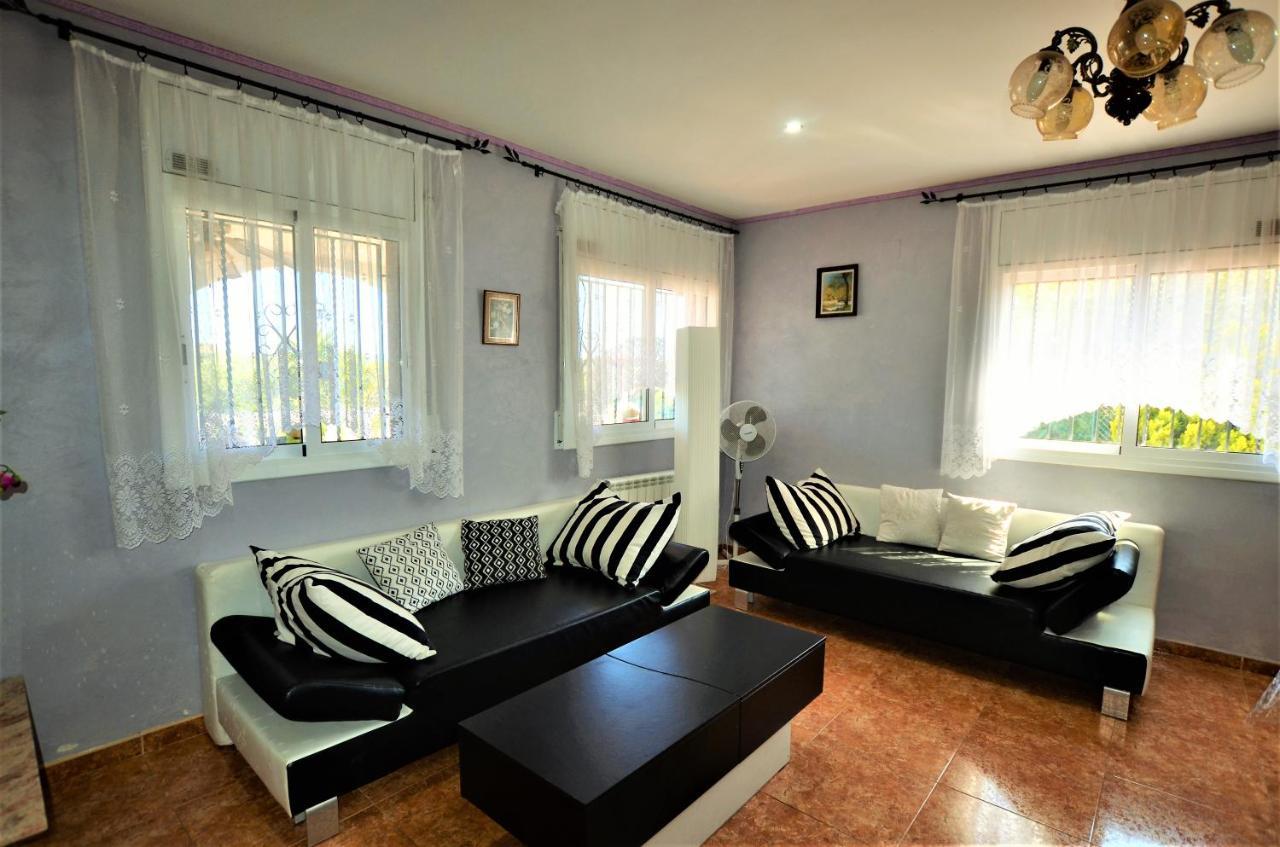 Villa Olombel Massanet De La Selva Bagian luar foto